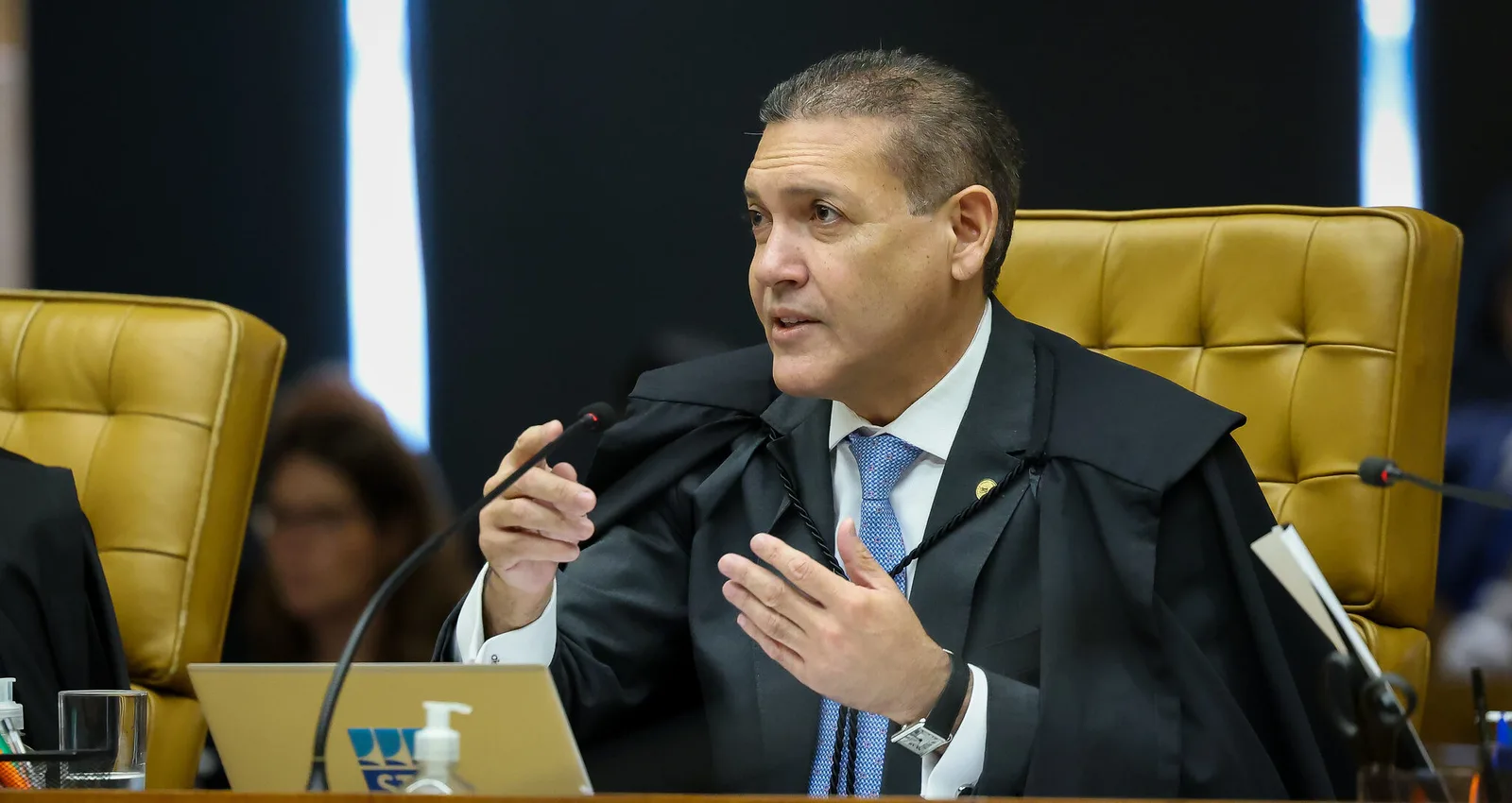 Nunes Marques defende gentileza após sessão tensa no STF
