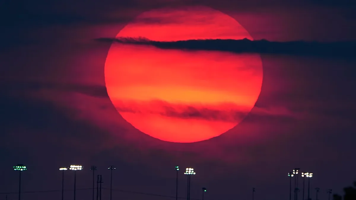 Planetas externos podem entrar em desordem após a morte do Sol
