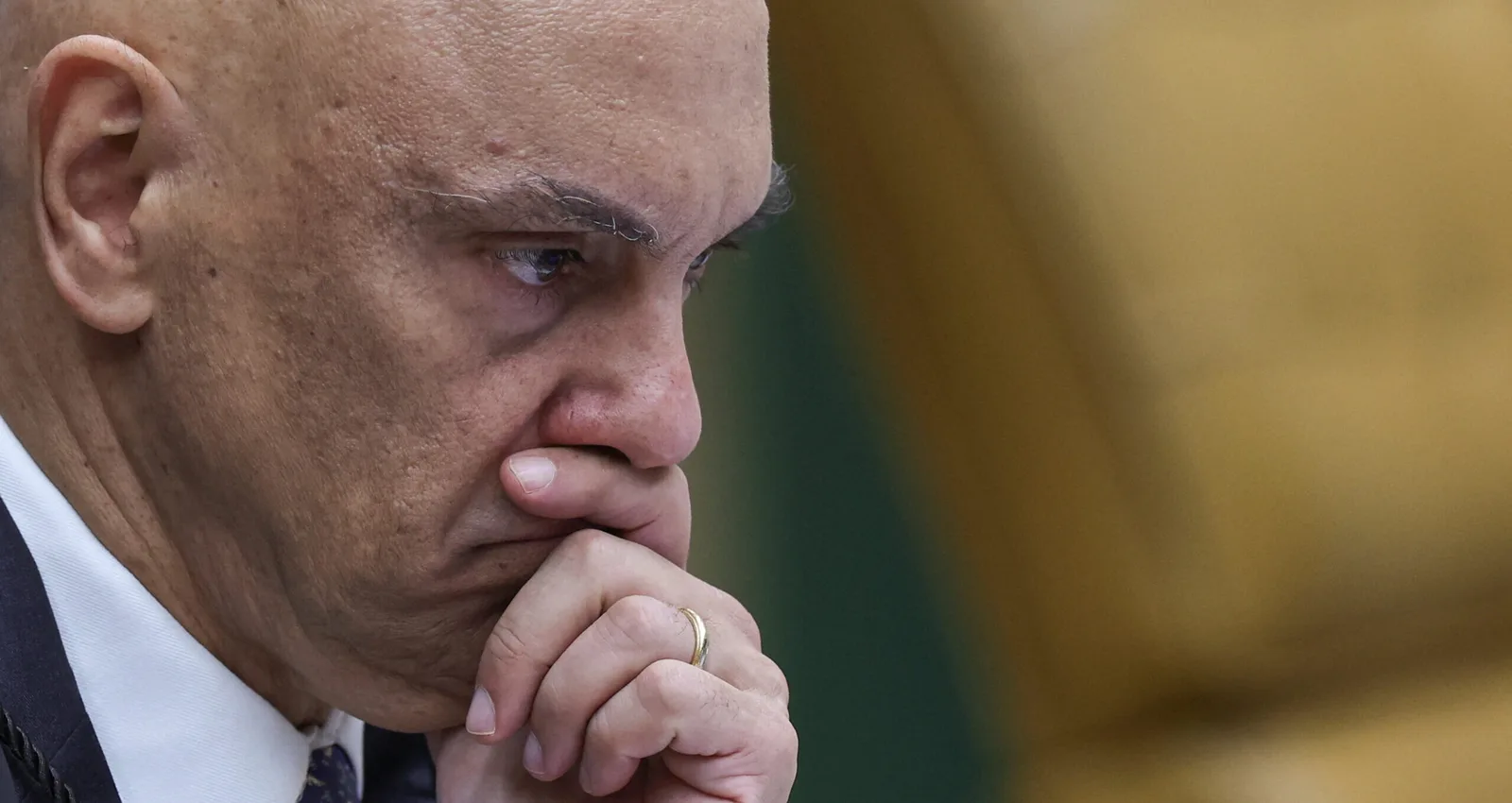 Moraes diz que documentos não indicam crime e acusa Mendonça de direcionar apuração