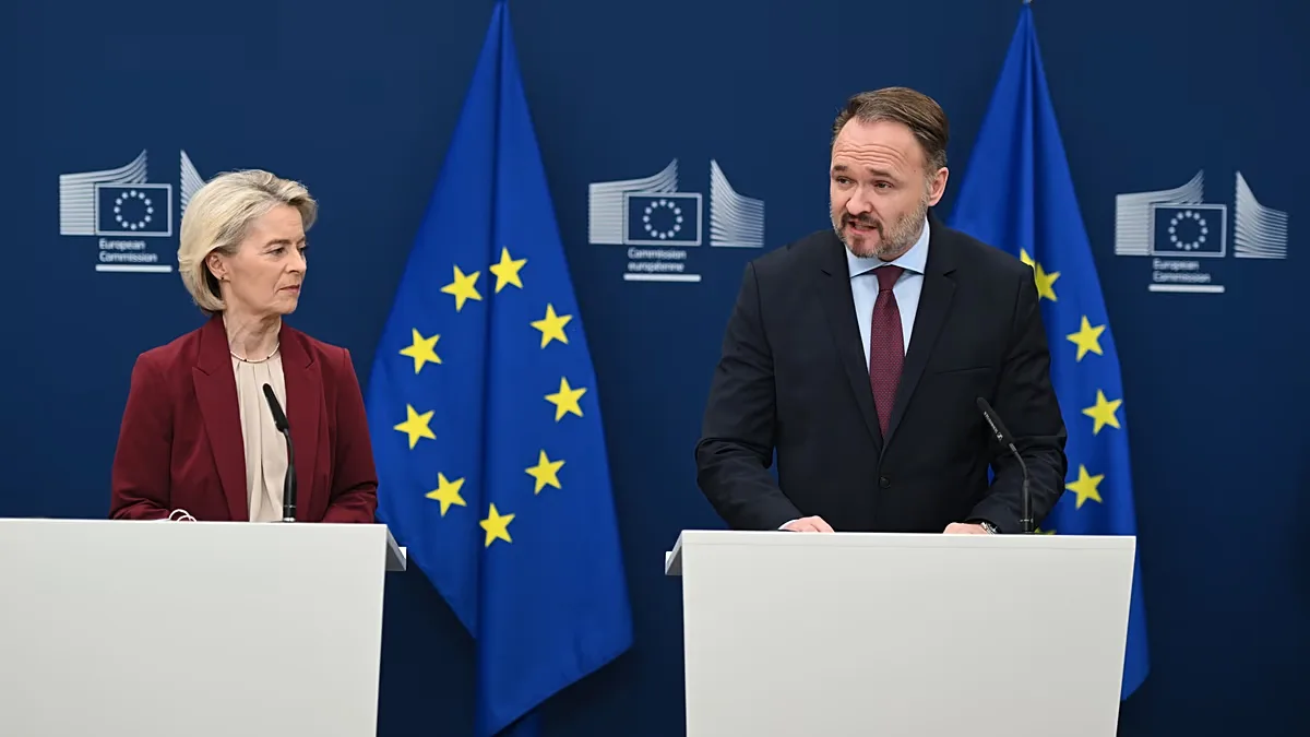 Comissão Europeia pede redução no consumo diante da pressão sobre o gás