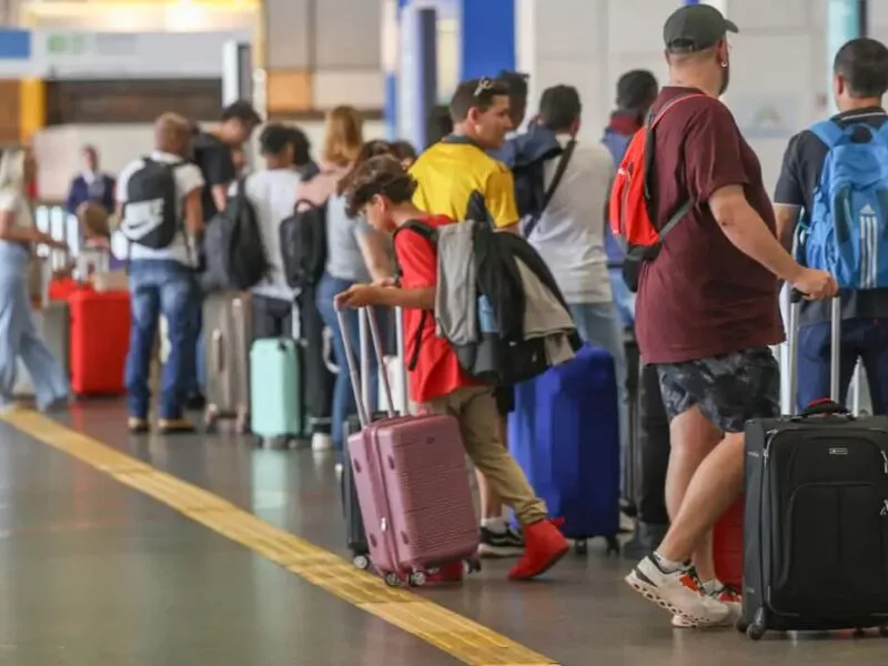 Atrasos por clima não geram indenização, mas assistência ao passageiro permanece