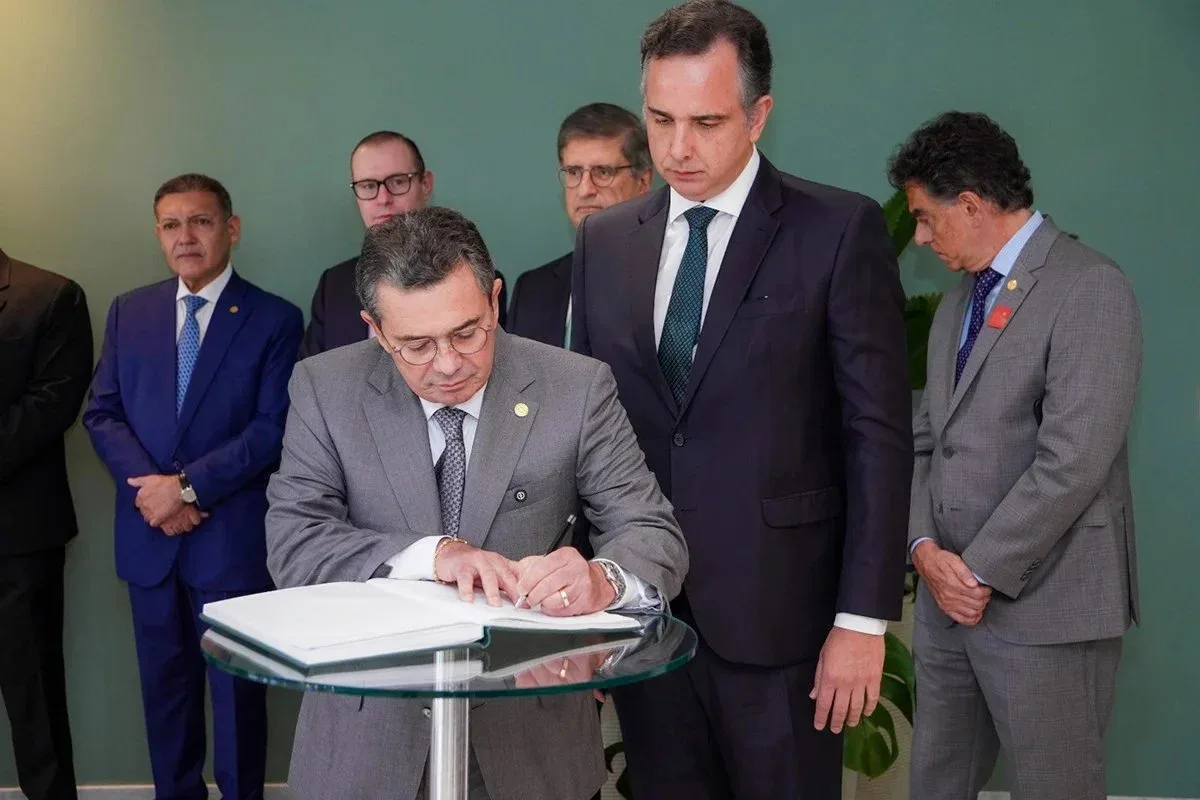 Rodrigo Pacheco assume vaga de ministro no Tribunal de Contas da União