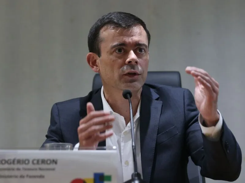 Ceron atribui juros reais elevados a fatores estruturais do Brasil