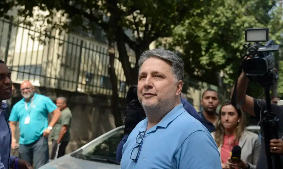TSE envia à PGE pedido de desistência de ação de Anthony Garotinho