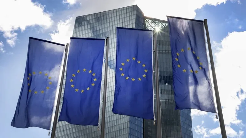 BCE projeta inflação maior em 2027 e leva taxa de depósito a 2,5%