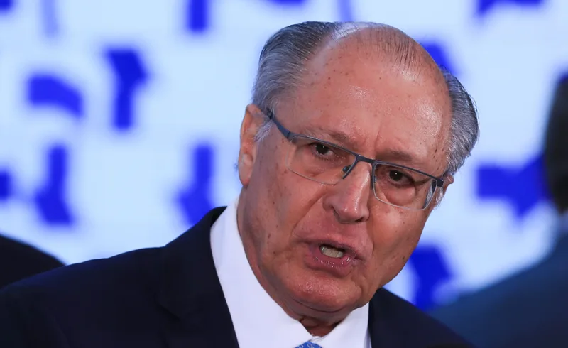 Mercosul reduz dependência dos EUA, diz Alckmin ao projetar saldo comercial