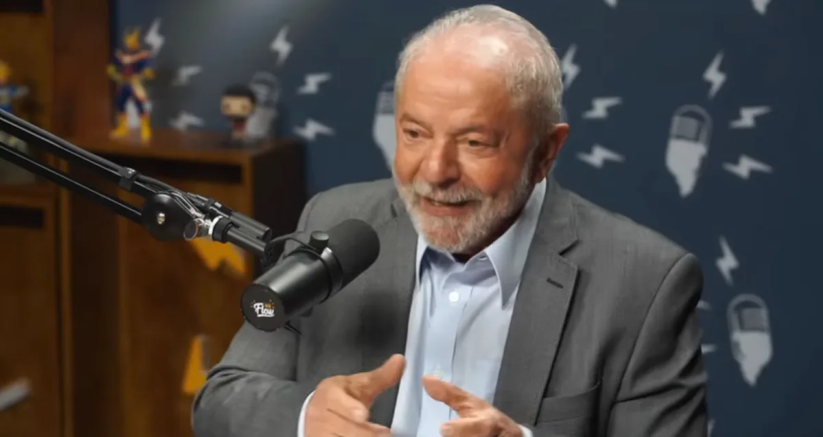 Lula participa de live no Flow Podcast no horário de debate da Globo