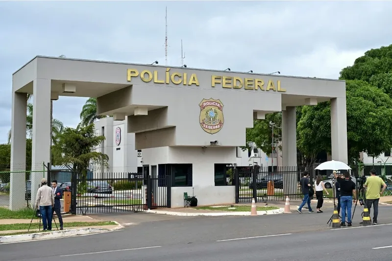 PF cumpre buscas em investigação sobre plano contra representações dos EUA