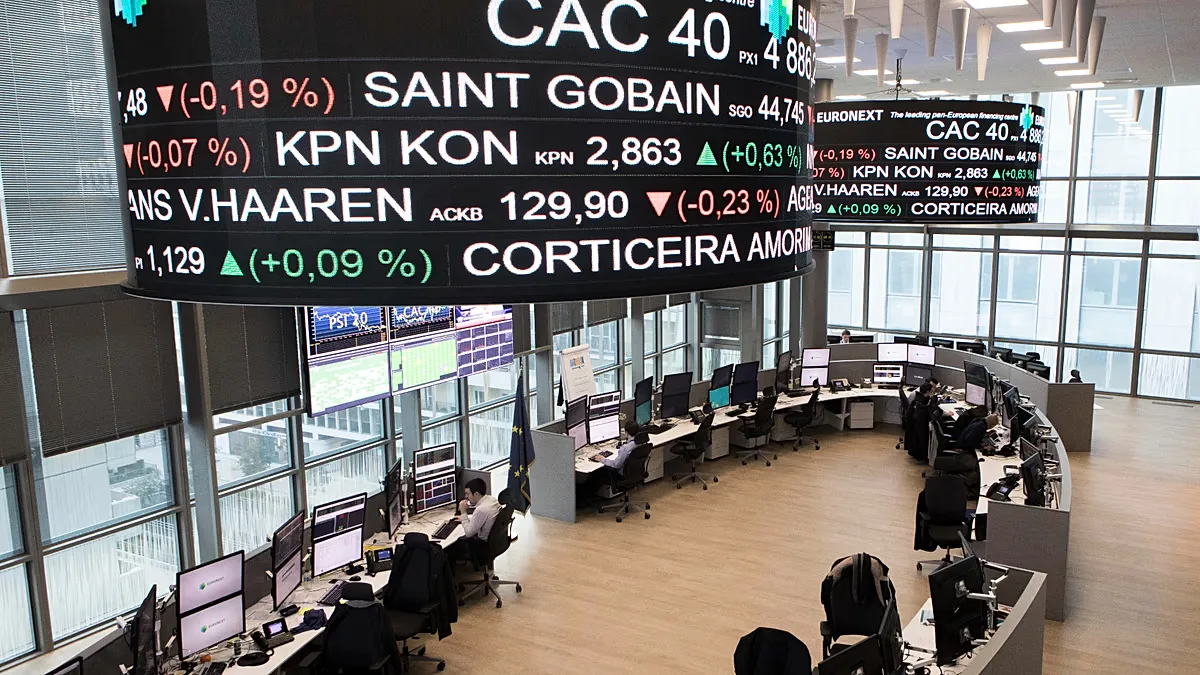 Países da UE aprovam mais poderes para supervisão financeira do bloco