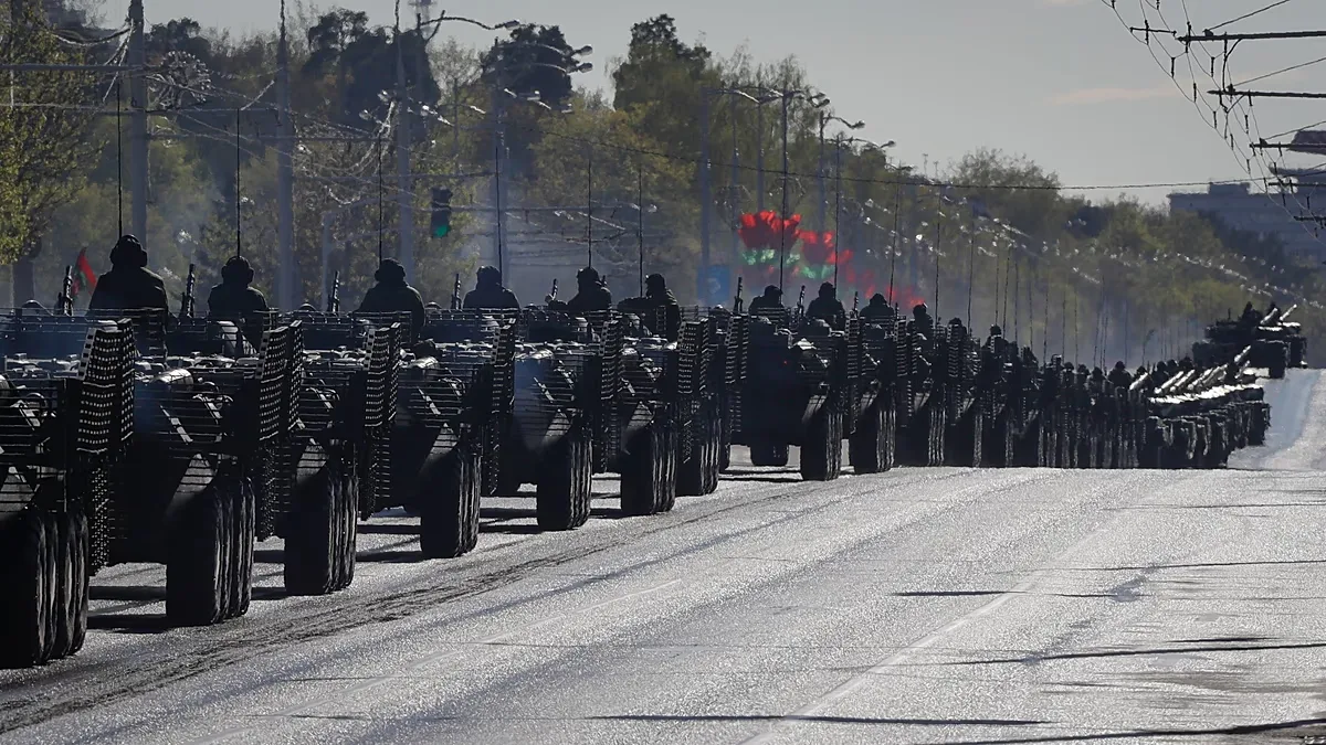 Bielorrússia inicia exercícios militares perto das fronteiras com Polônia e Lituânia