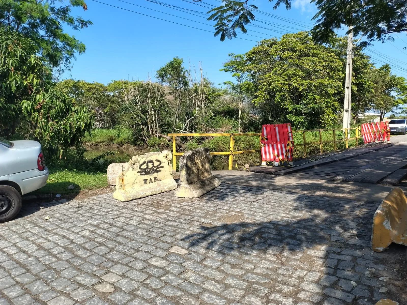 Prefeitura limita ponte do Recanto dos Paratis a pedestres e motociclistas