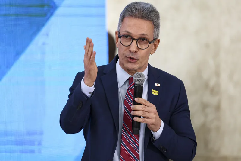 Zema mira Selic abaixo da metade do nível atual