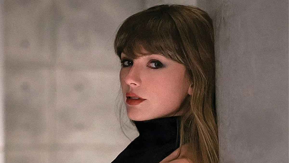 Taylor Swift anuncia “Patient Zero” para setembro e recebe críticas pela capa