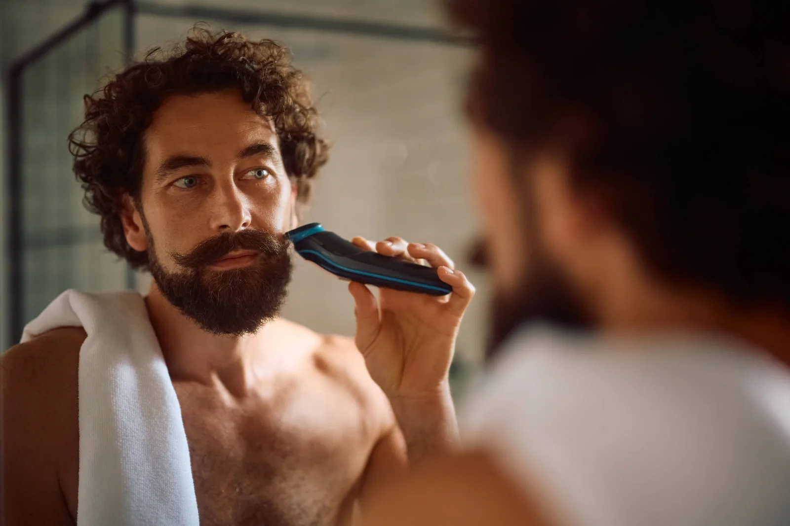 Como evitar irritação, foliculite e caspa na barba