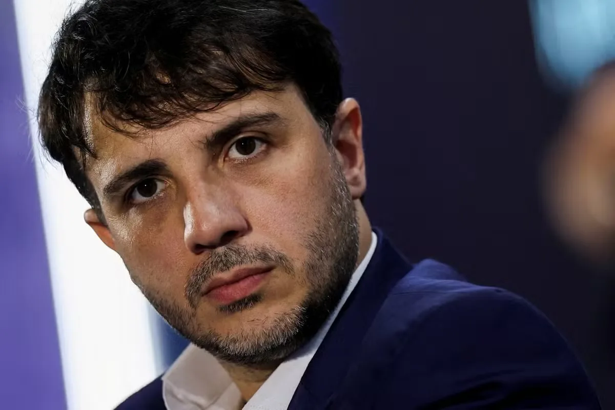 TSE libera propaganda de Renan Santos enquanto MPE mantém apuração eleitoral