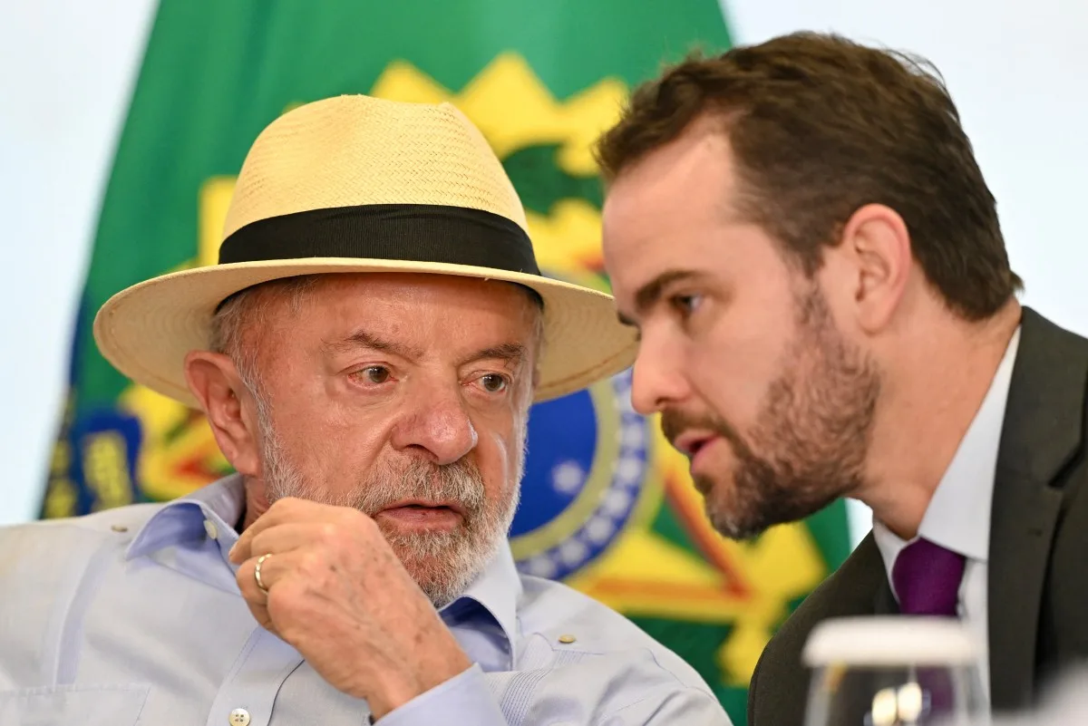 Governo promete indicar gastos que financiarão reajuste do Bolsa Família