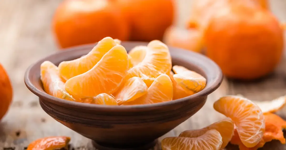 Vitamina C é associada a maior integridade do cérebro em estudo com idosos